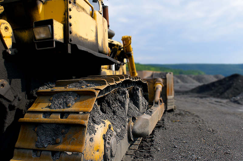 Why did the chain of the excavator fall off?